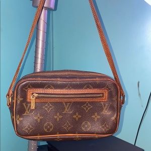 Louis Vuitton purse